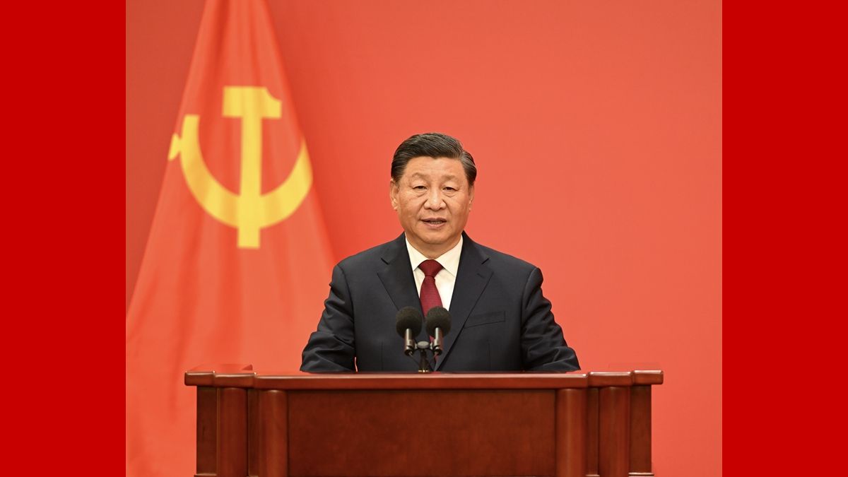 习近一律二十届中共中央政治局常委同中外记者晤面