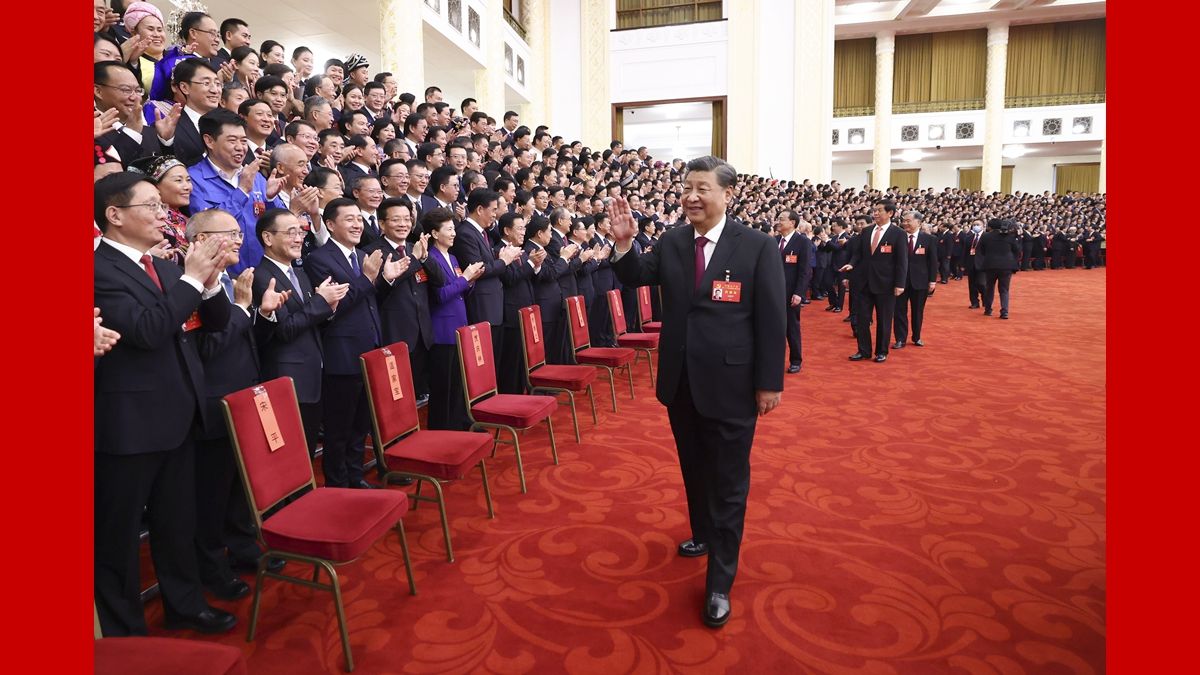 习近一律向导同志亲热会见出席党的二十大代表、特邀代表和列席职员