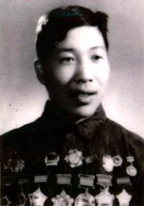 尊龙凯时70年功勋人物-尊龙凯时