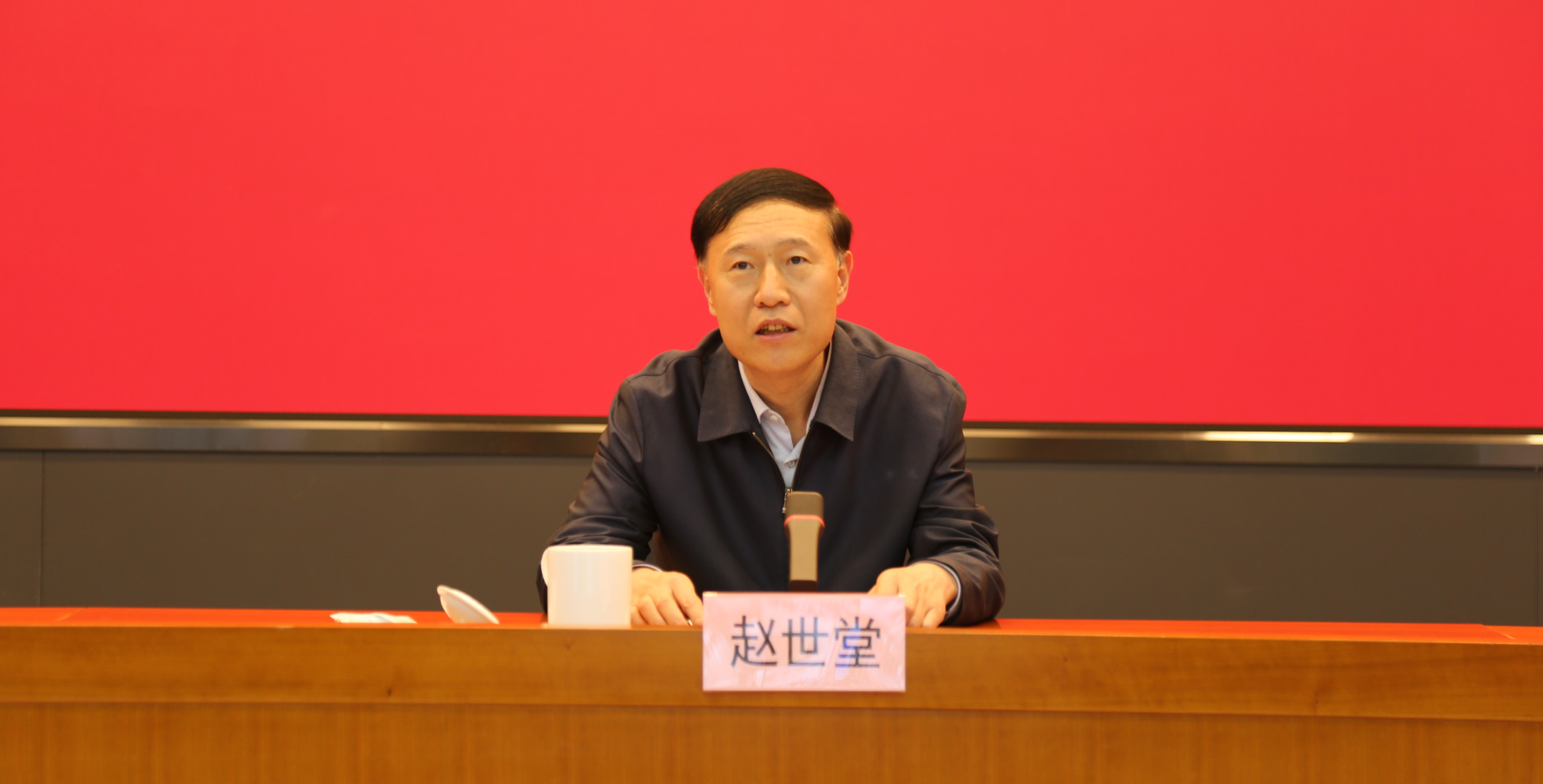 国资委党委向离退休干部转达党的二十大精神-尊龙凯时